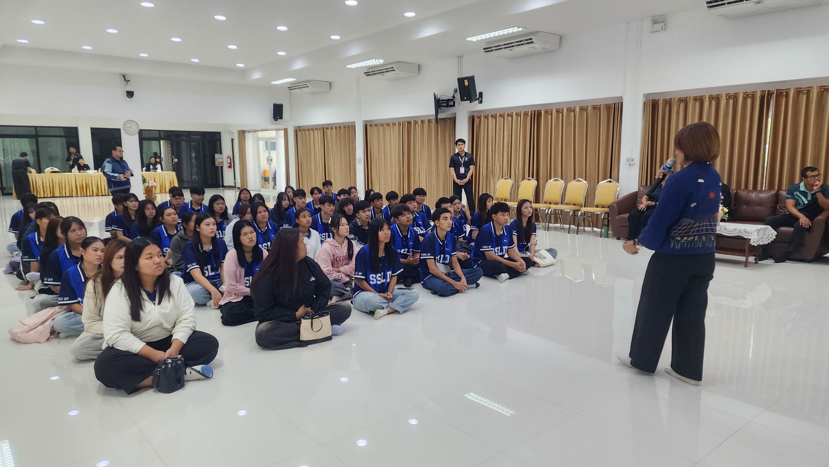ศพช.พิษณุโลก เปิดบ้านต้อนรับนักศึกษามหาวิทยาลัยราชภัฏพิบูลสงคราม ร่วมถ่ายทอดประสบการณ์การทำงานพัฒนาชุมชนในหัวข้อ “นักพัฒนาชุมชนและการทำงานในศตวรรษที่ 21” วันที่ 13 สิงหาคม 2559